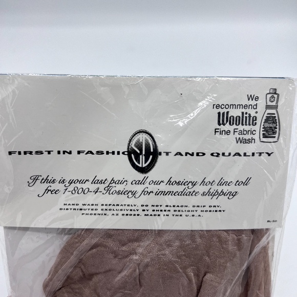 Pair of Sheer Delight Microfiber CT Opaque Tights Silken Sheer CT Beige Size 2 - Picture 5 of 8